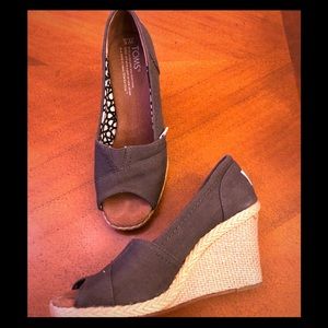 TOMS gray peep toe wedges